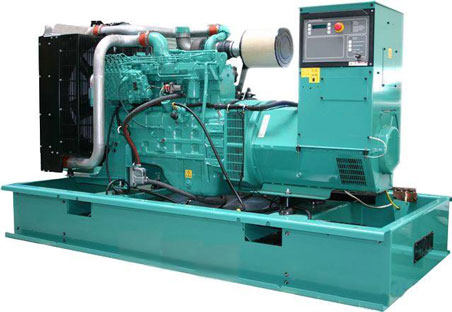东阁镇180kw康明斯柴油发电机组