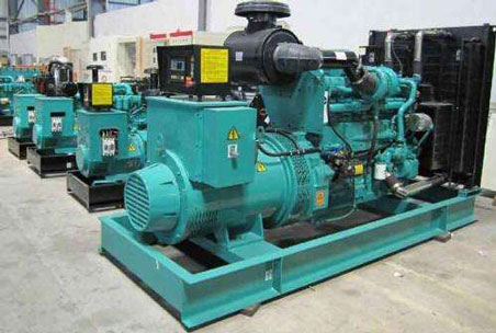 东阁镇1000kw康明斯柴油发电机组